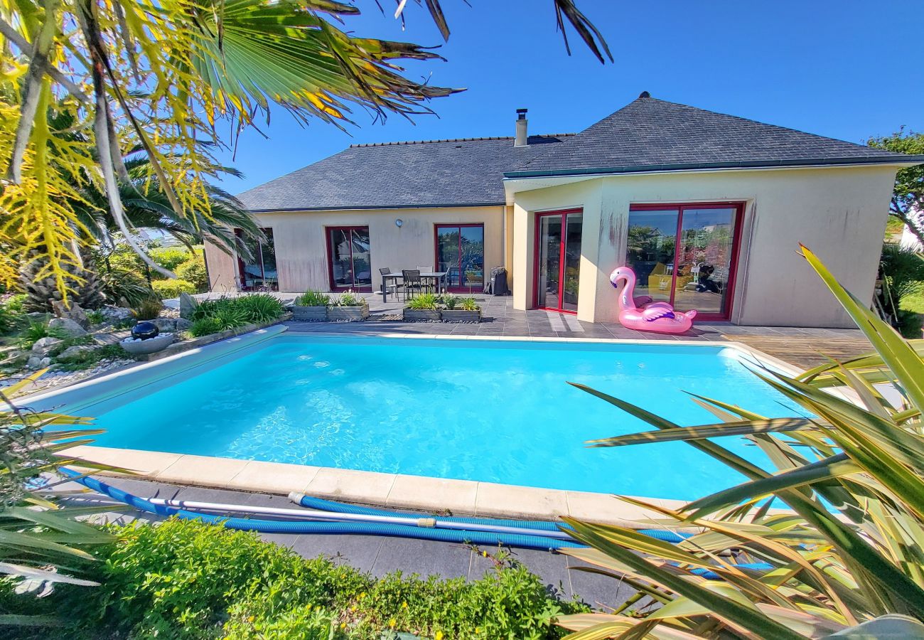 Villa mit Pool, 200m vom Strand von Audierne entfernt