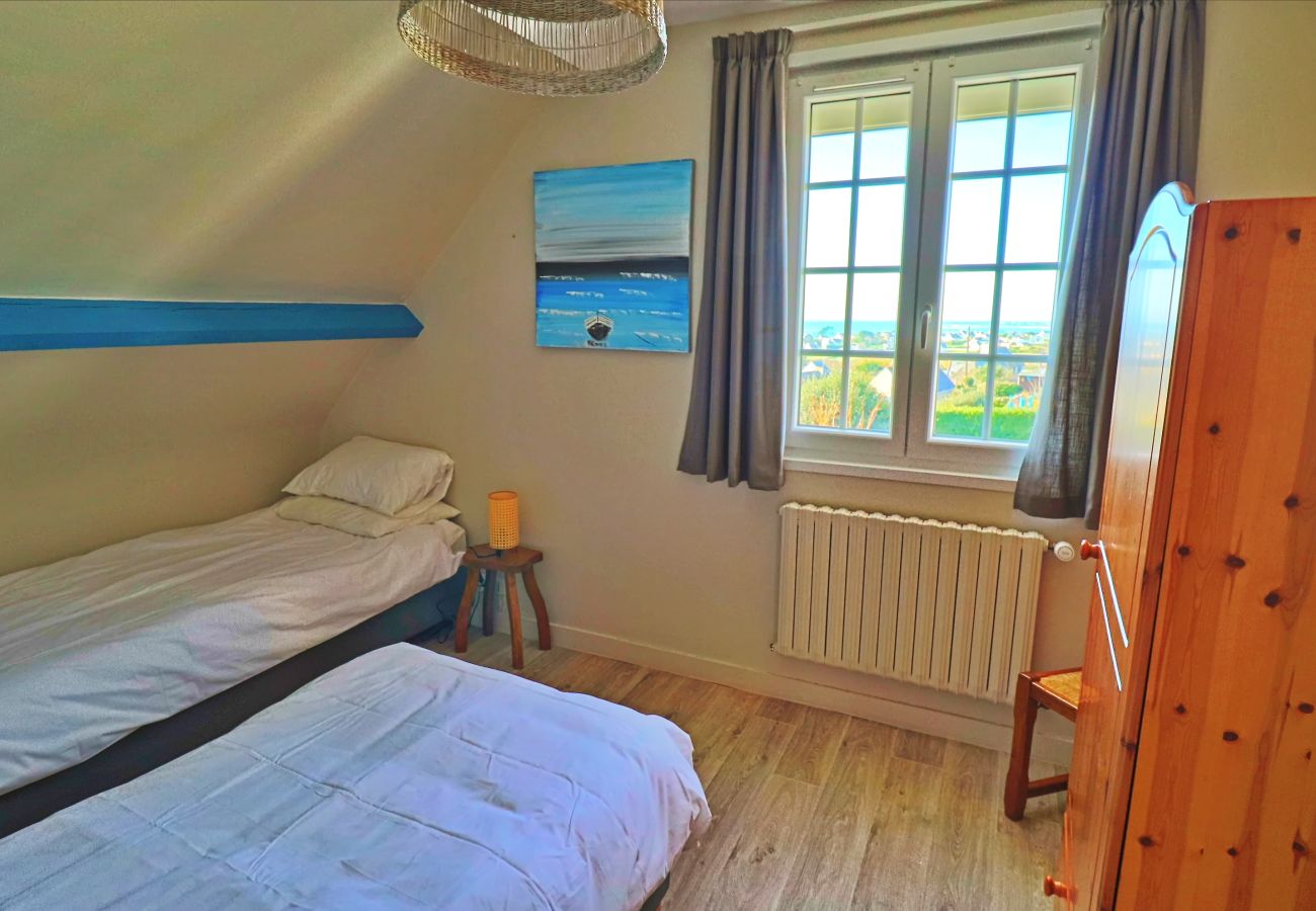 Ferienhaus in Plouhinec - 730-Ferienhaus mit Panoramablick auf das Meer, 300m vom Strand entfernt