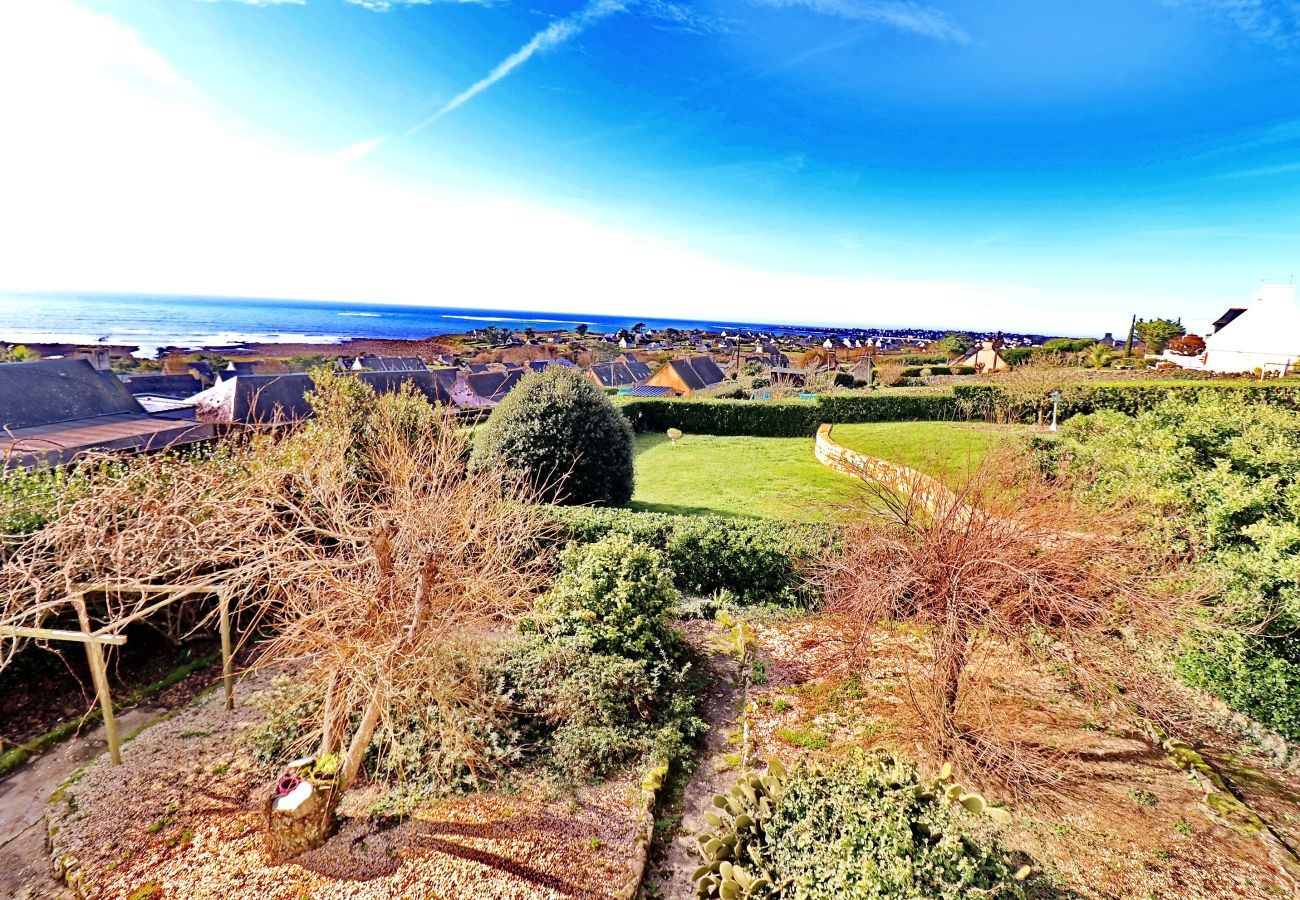 Ferienhaus in Plouhinec - 730-Ferienhaus mit Panoramablick auf das Meer, 300m vom Strand entfernt