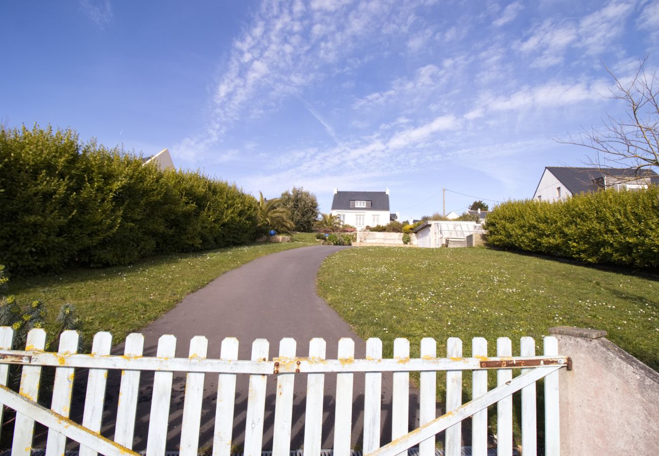 Ferienhaus in Plouhinec - 730-Ferienhaus mit Panoramablick auf das Meer, 300m vom Strand entfernt