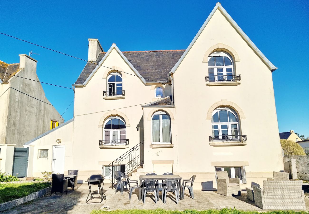 House in Plouhinec - 731-Large Breton house for 6 near the beach