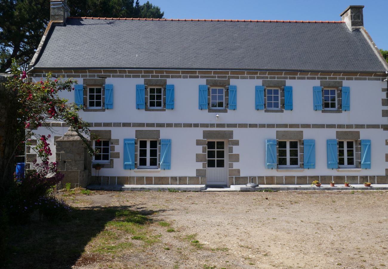 Maison à Beuzec-Cap-Sizun - 711- Spacieuse ferme bretonne